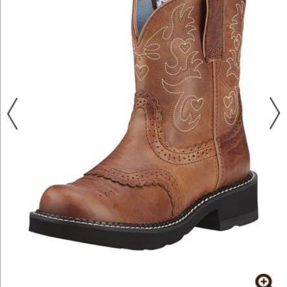 Brand new never used fat baby boots size 6